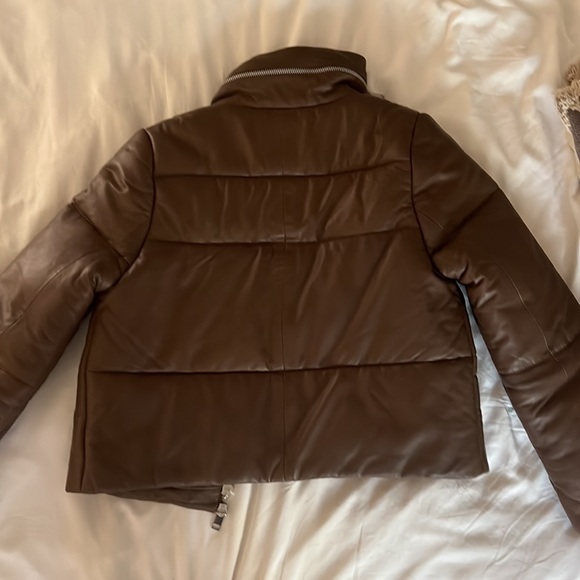 Walter Baker Edwina Puffer Jacket in Terracotta Brand New with tags NWT - Picture 4 of 4